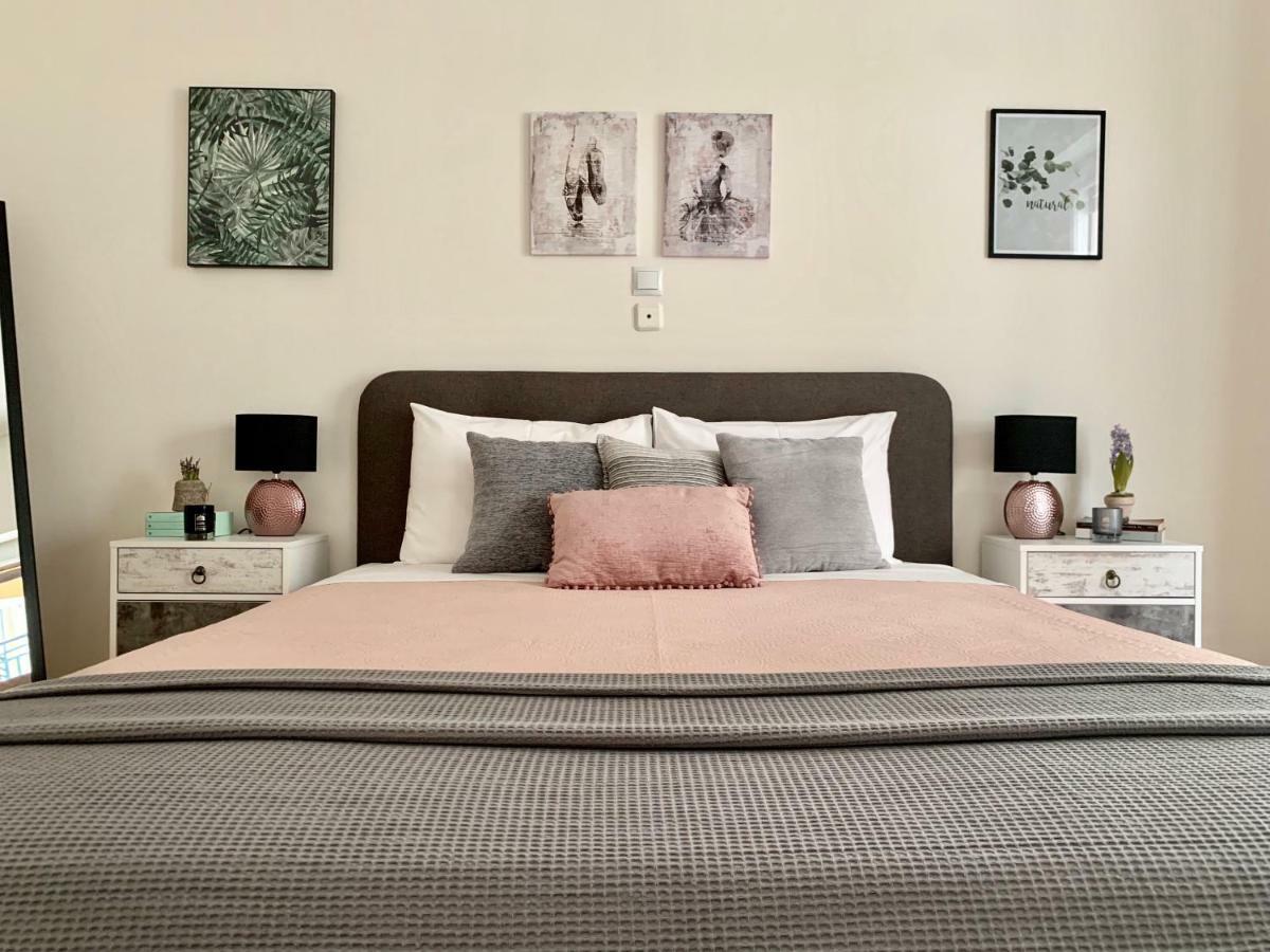 Nadia'S Apartment , Athena Bagian luar foto