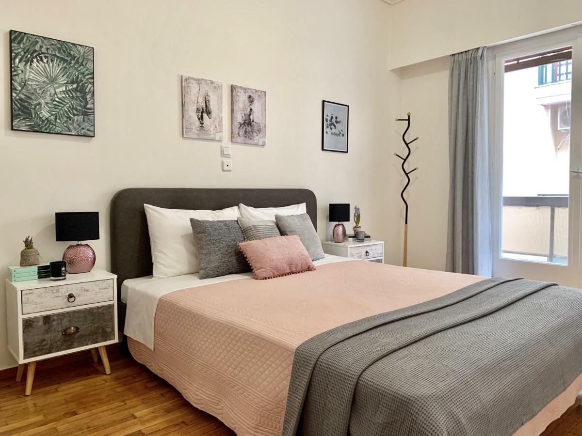 Nadia'S Apartment , Athena Bagian luar foto