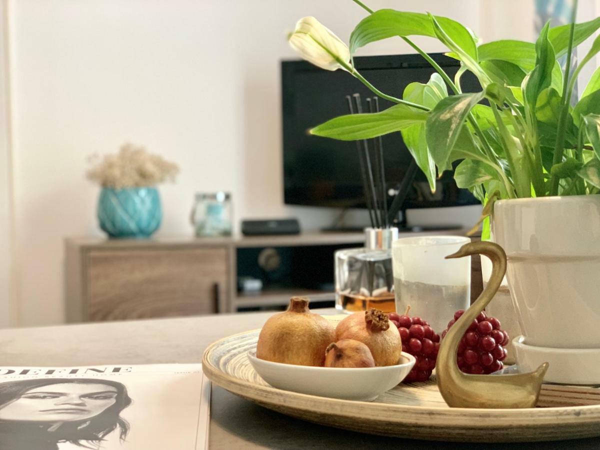 Nadia'S Apartment , Athena Bagian luar foto
